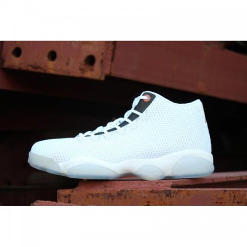 Cheap Jordan Horizon Low "Pure Platinum" White/Gym Red-Pure Plat