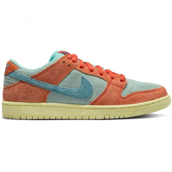 Nike SB Dunk Low Orange Emerald Rise - Click Image to Close